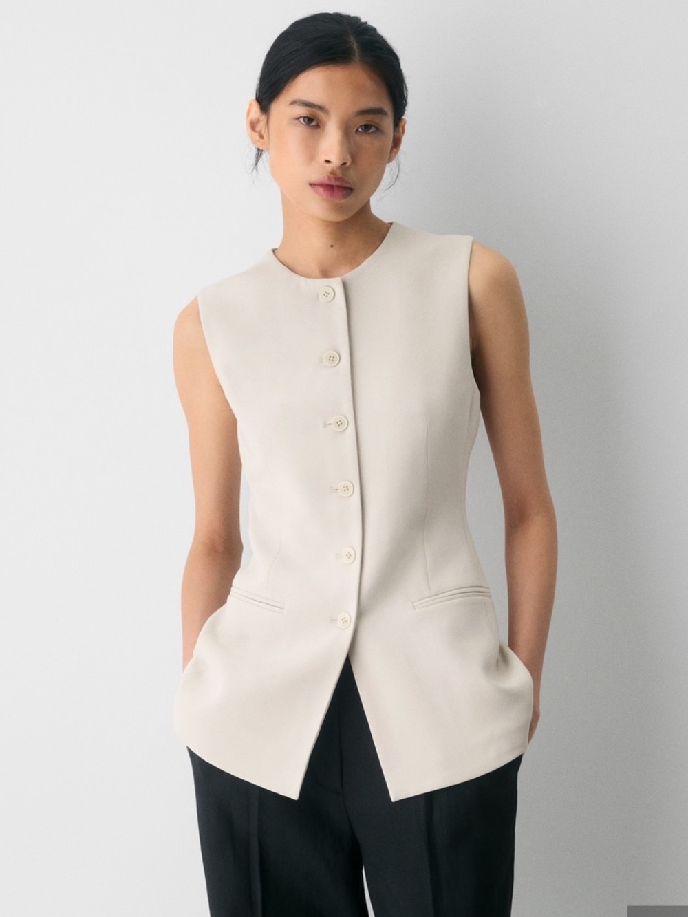 Aritzia Juris Vest- Cream Tailored Vest